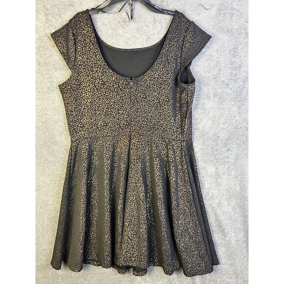 Snap Dress Woman's Size 2XL Gold Black Ruffled Sheath Lined Casual - Picture 2 of 10